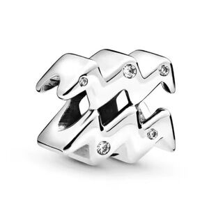 NWOT Sparkling Aquarius Zodiac Charm Sterling Silver 925